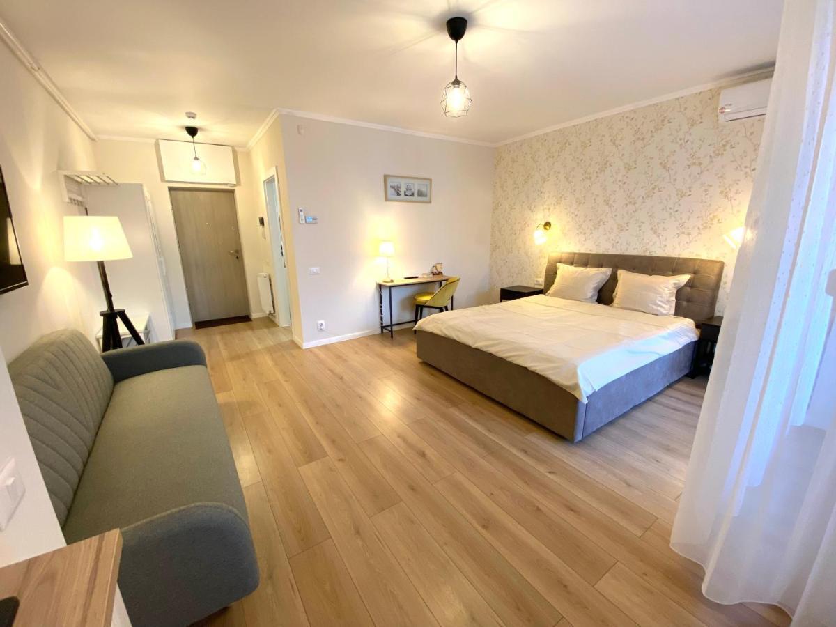 Amber Studio Oradea Apartment Bagian luar foto